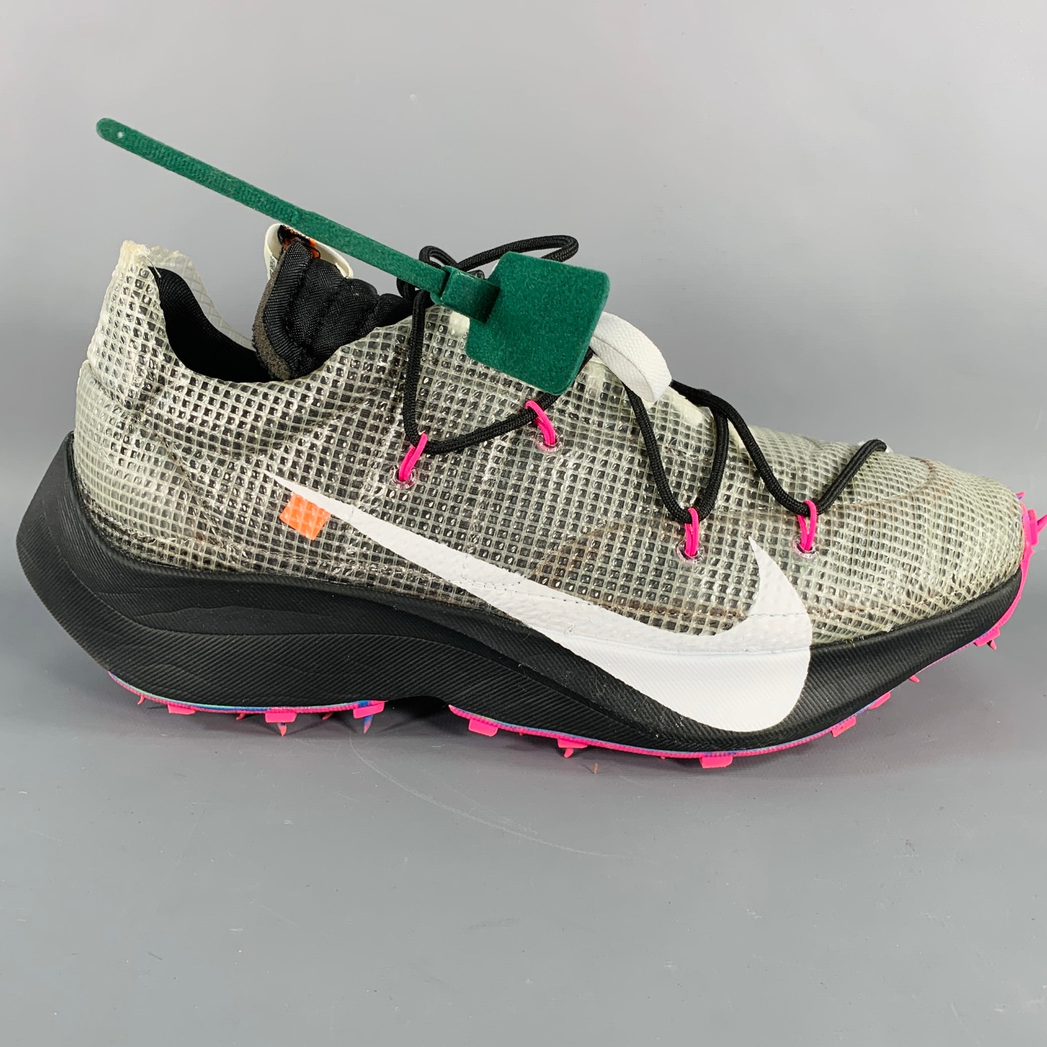 nike off white black pink