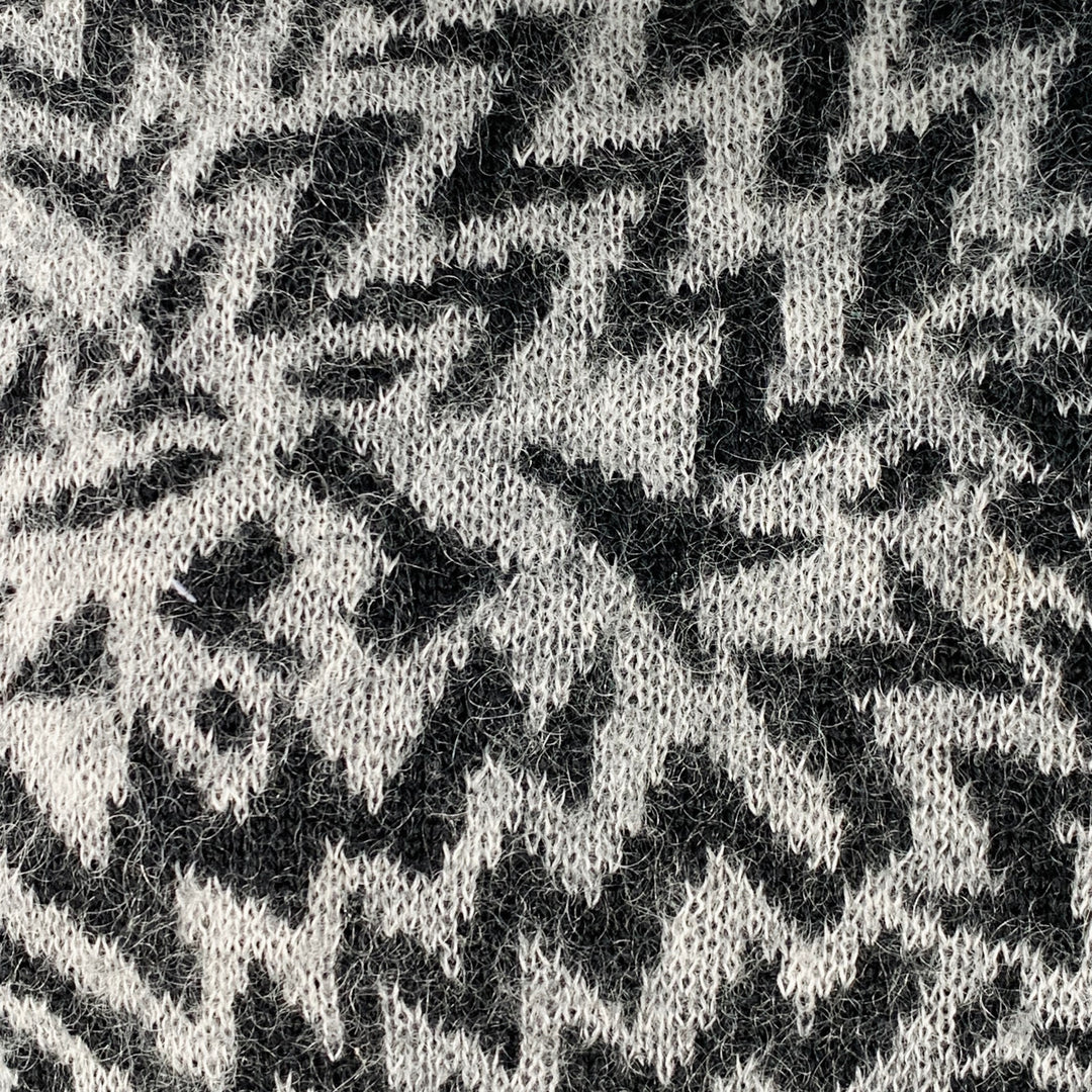 SAINT LAURENT 2019 Size L Grey Black Zig Zag Wool Blend Crew Neck Sweater