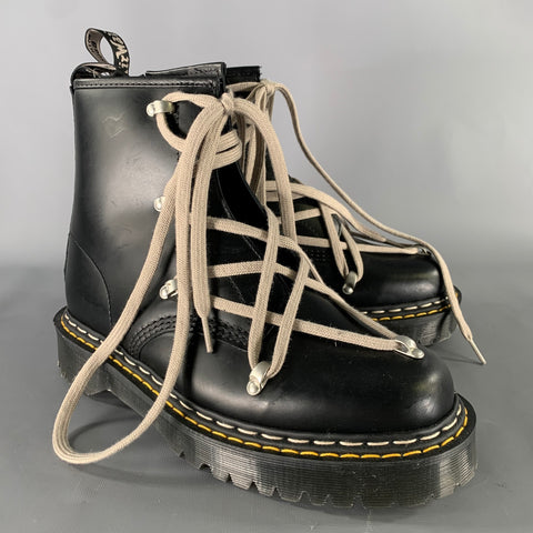 DOC MARTENS Size 9 Black Yellow Solid Leather Boots