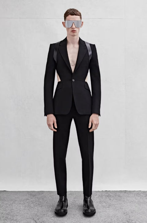 ALEXANDER MCQUEEN SS23 Size 38 Black Cut Out Wool Peak Lapel Sport Coat