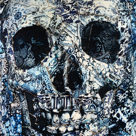 ALEXANDER MCQUEEN Size XL Blue White Black Skulls Kintsugi Cotton Slim Fit Short Sleeve T-shirt