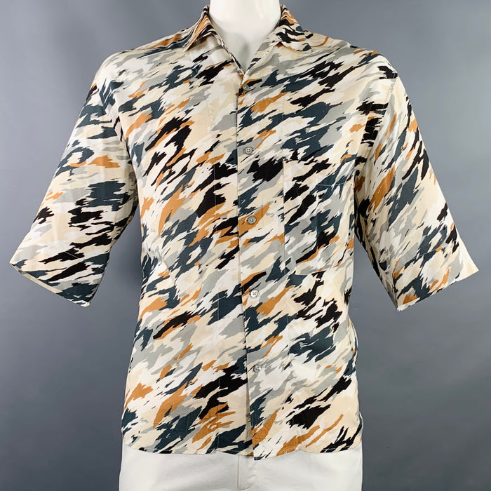 Chemise à manches courtes Lemaire taille XXL à motifs abstraits multicolores en viscose avec une poche