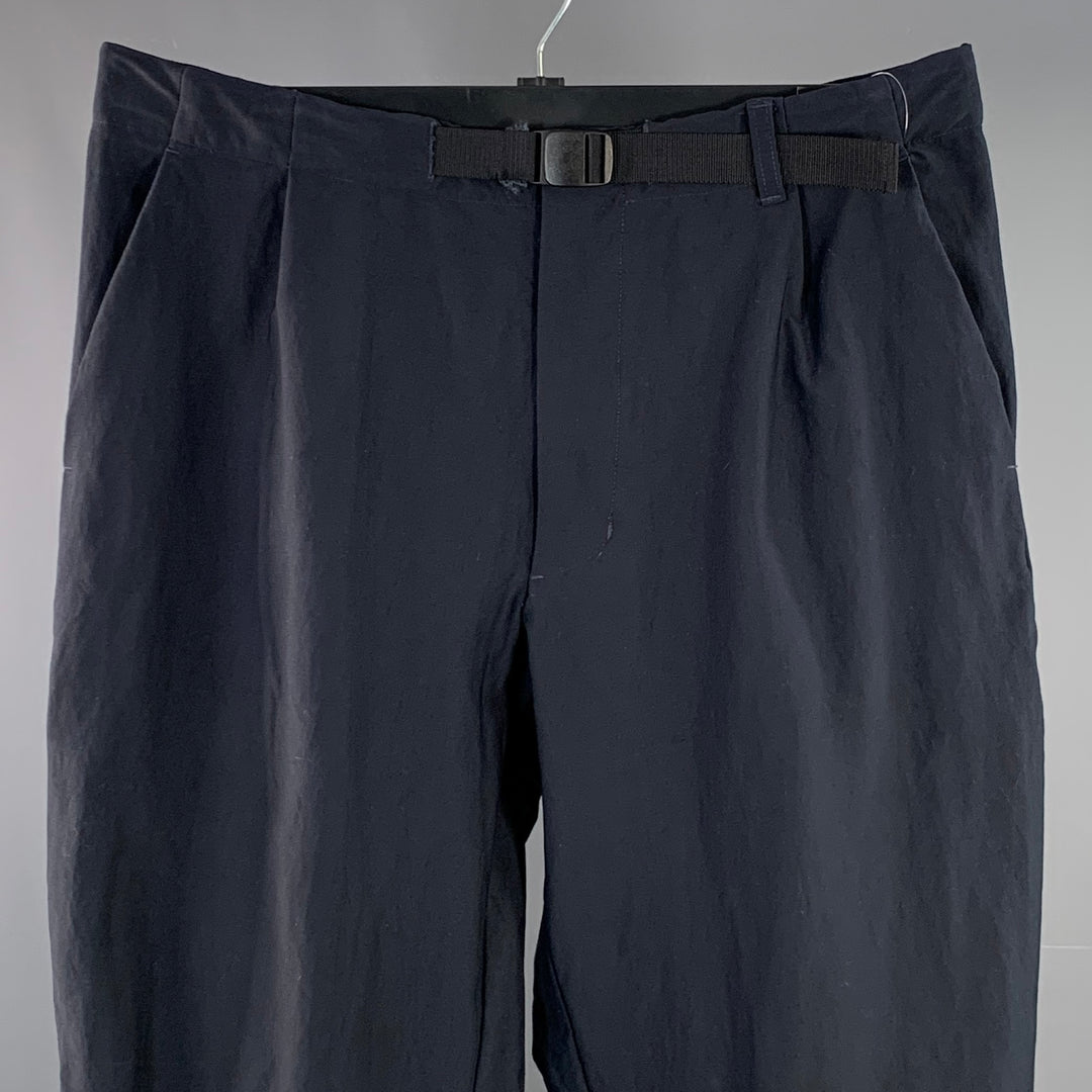GOLDWIN Size L Navy Twill Nylon Blend Drawstring Casual Pants