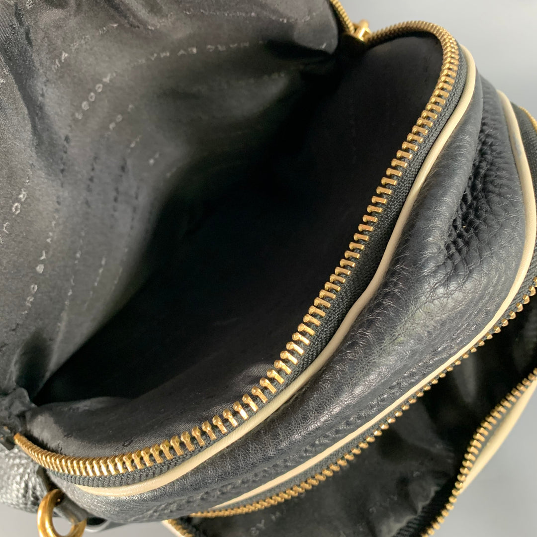MARC JACOBS Size Black White Pebble Grain Leather Bags