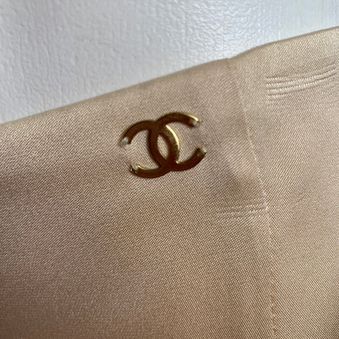 CHANEL Size 4 Beige Silk Layered Below Knee Skirt