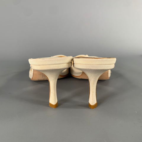 JIMMY CHOO Size 8 Cream Silk Mules Pumps