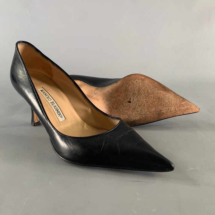 MANOLO BLAHNIK Size 7 Black Leather Pointed Toe Pumps