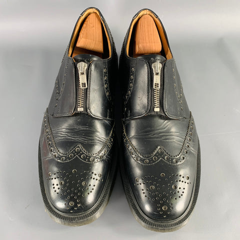 SOLOVAIR Size 9 Black Perforated Leather Wingtip Lace-Up Shoes