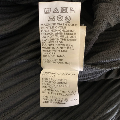 ISSEY MIYAKE Size L Grey Pleated Polyester Hooded Pullover