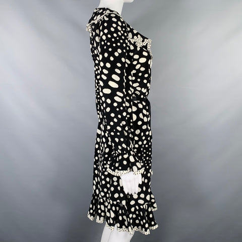 MARC JACOBS Robe portefeuille à pois noirs et blancs Taille 4