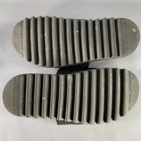 Sandales DRIES VAN NOTEN T. 38 en cuir matelassé noir