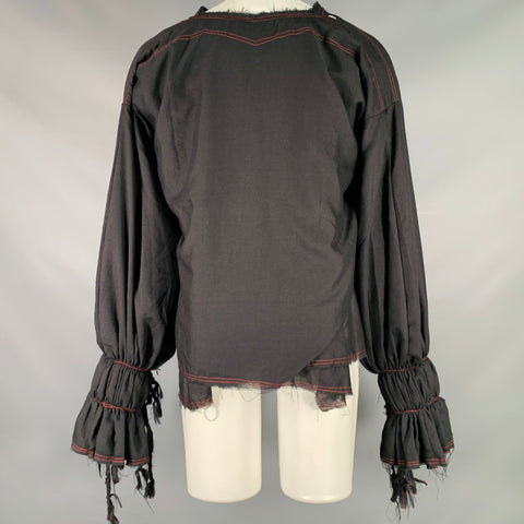 YOUTHS IN BALACLAVA Taille S Chemise de pirate à manches longues noire surpiquée contrastante