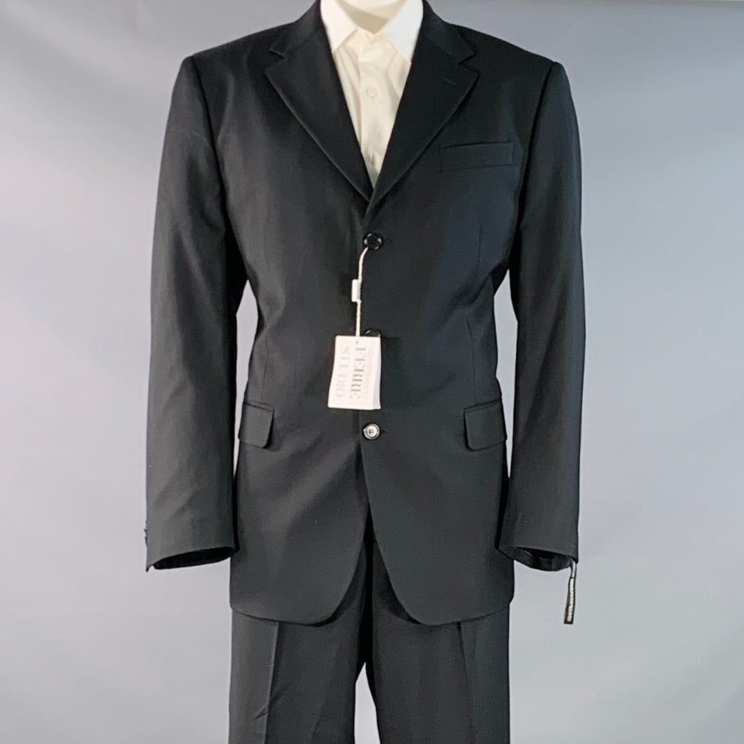 GIANFRANCO FERRE Size 48 Regular Black Virgin Wool Notch Lapel Suit