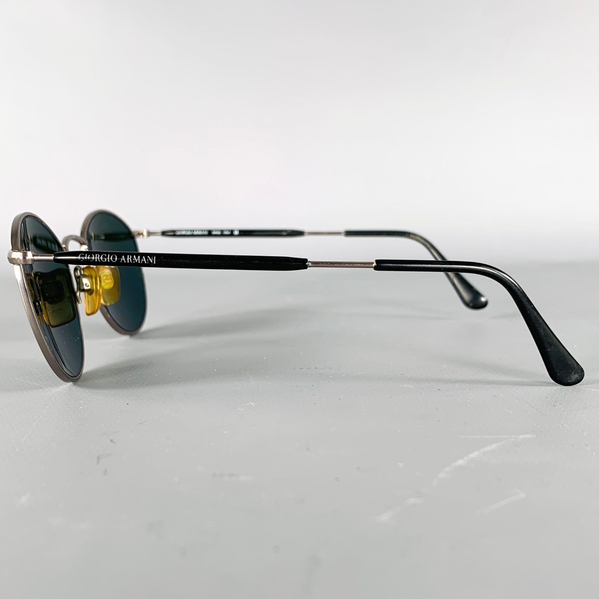 GIORGIO ARMANI Size S Silver Black Metal Sunglasses – Sui Generis