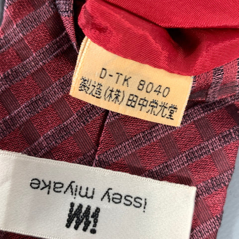 ISSEY MIYAKE Red Burgundy Plaid Silk Tie