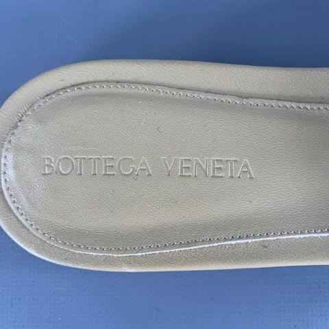BOTTEGA VENETA Size 10 Tan Leather Padded Quilted Sandals