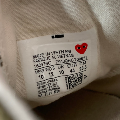 CONVERSE Size 10 Red Olive Hearts Canvas Sneakers