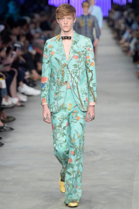 GUCCI SS16 Size 42 Green Multi Color Floral Cotton Slim Fit Notch Lapel Suit