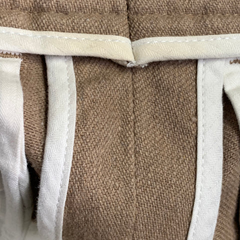 Pantalon décontracté fuselé en sergé de laine mélangée beige, taille M, par AMI ALEXANDRE MATTIUSSI