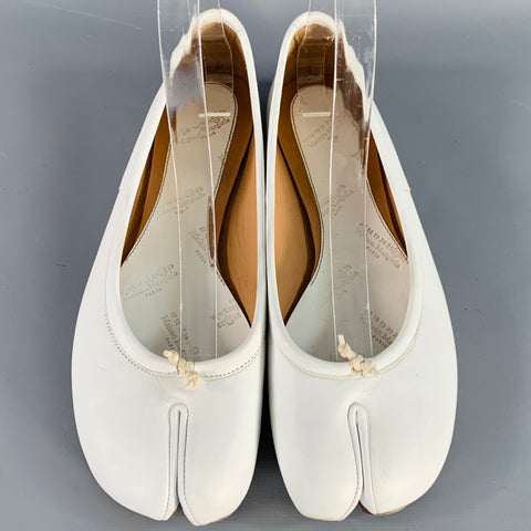 MAISON MARGIELA Ballerines Tabi en cuir blanc Taille 8