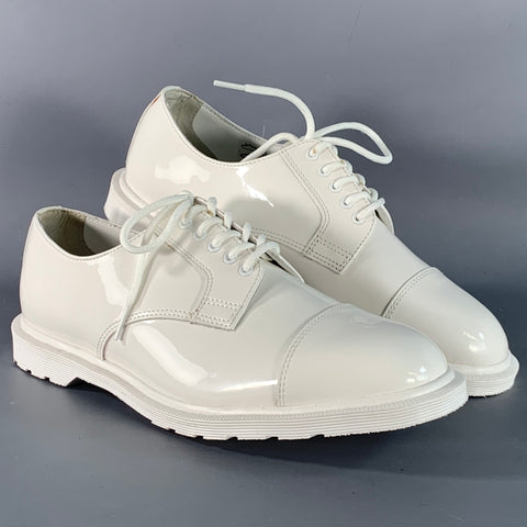 DR. MARTENS Size 9 White Leather Cap Toe Lace Up Shoes