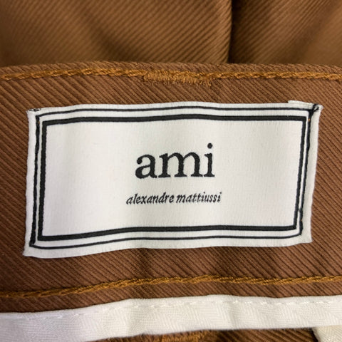 AMI by ALEXANDRE MATTIUSSI Pantalon décontracté fuselé en sergé de coton marron taille M