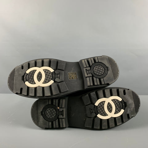 CHANEL Size 11 Black Nylon Quilted Boots