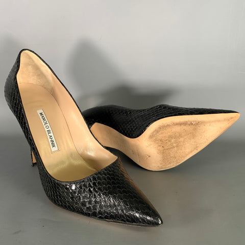 MANOLO BLAHNIK Size 11 Black Leather Snake Embossed Pumps
