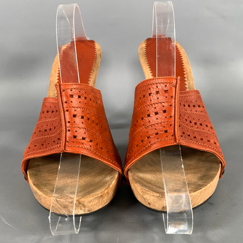 YVES SAINT LAURENT Size 9 Orange Rust Leather 1506 9070 39 Lazer Cut Sandals