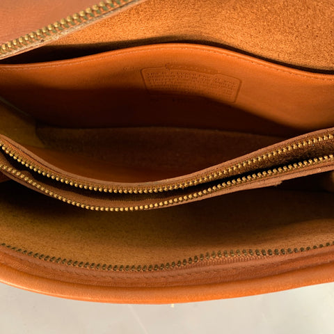 COACH Vintage One Size Brown Camel Leather Crossbody Handbag