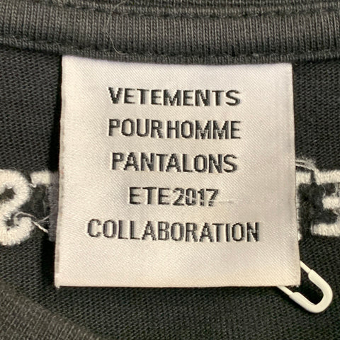 VETEMENTS Summer 2017 Size XS Snoop Dogg Black Multi Color Print Cotton Crew Neck T-shirt