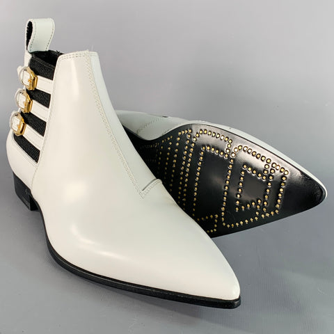 GUCCI Size 7.5 White Black Gold Leather Pointed Toe Pull On Ankle Boots