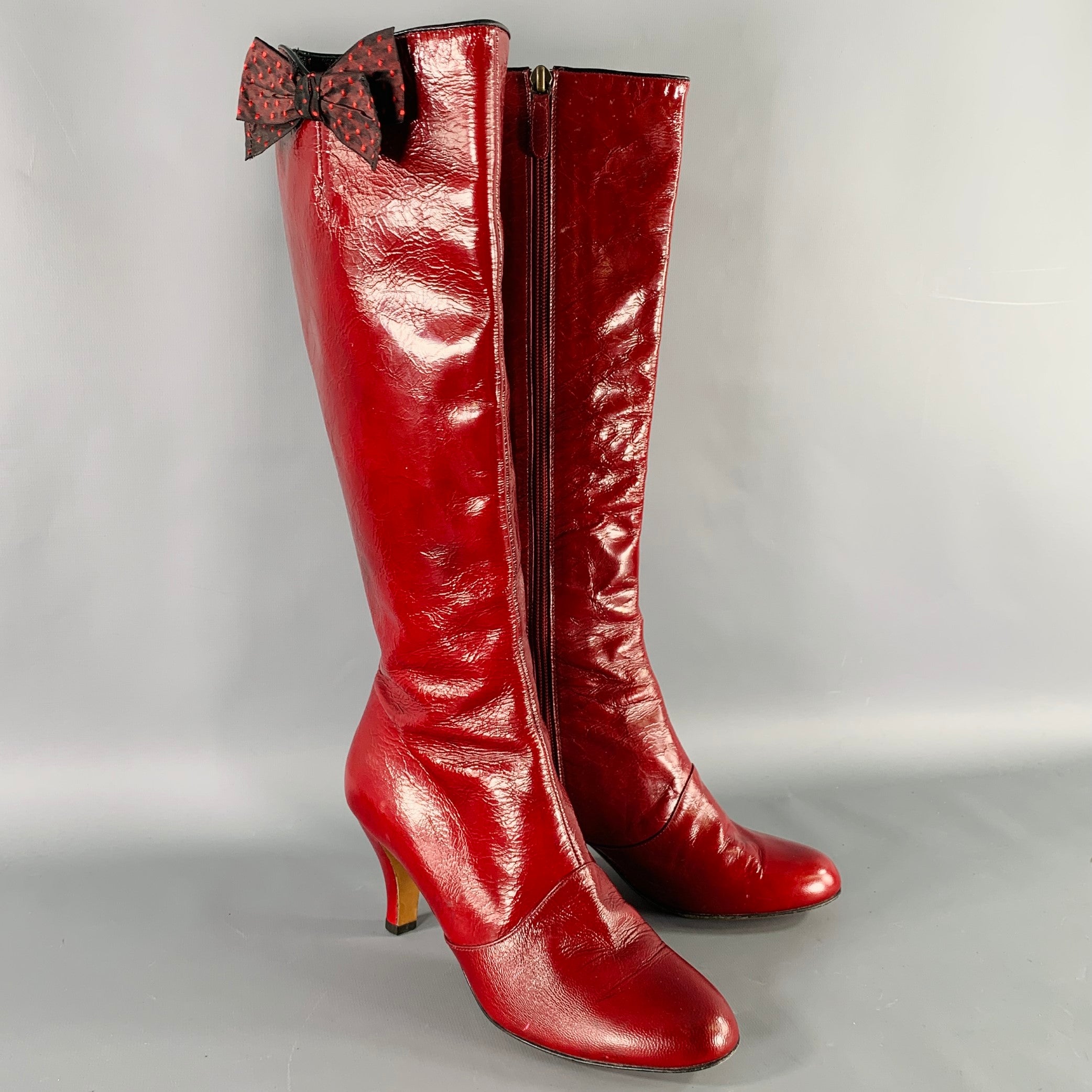 MOSCHINO Size 7 Burgundy Bow Patent Leather Zip Up Boots Sui Generis Designer Consignment