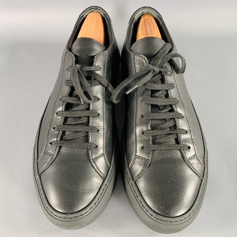 COMMON PROJECTS Size 8 Black Leather Low Top Sneakers