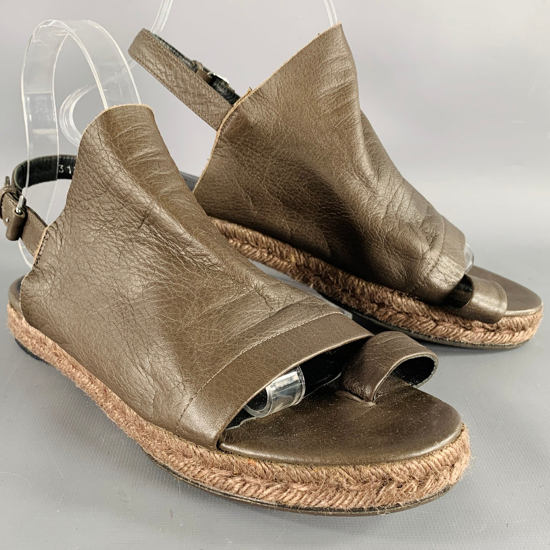 BALENCIAGA Size Brown Leather Toe Ring Espadrille Sandals