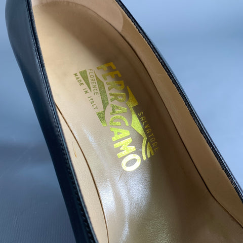 SALVATORE FERRAGAMO Size 9 Black Leather Platform Pumps