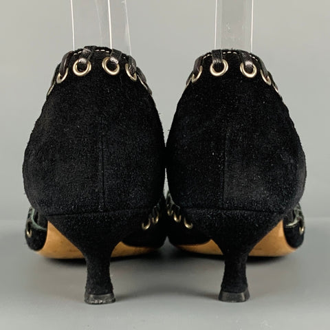 PRADA Talla 6.5 Zapatos de tacón de gatito con eslabones de cadena de ante negro plateado