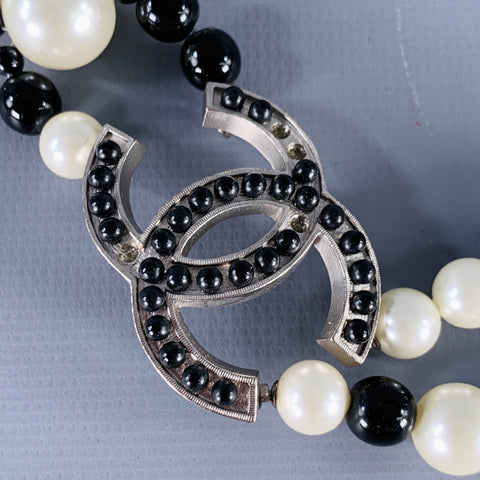 CHANEL Black White Two Tone Faux Pearl Belt