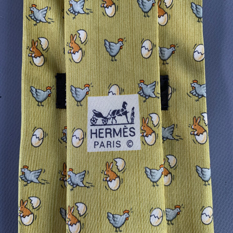 HERMES Green Multi-Color Birds Silk Tie