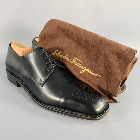 SALVATORE FERRAGAMO Size 8.5 Black Leather Perforated Lace-Up Shoes