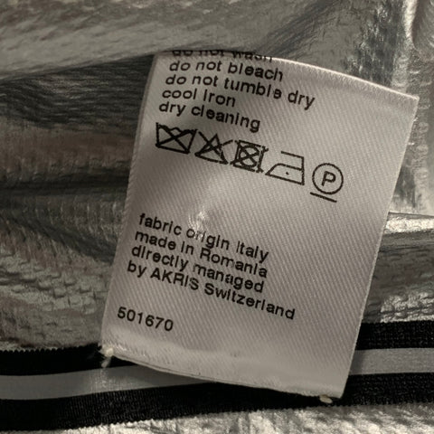 AKRIS Size 10 Black Silver Polyamide Bend Metallic Zip Snaps Coat