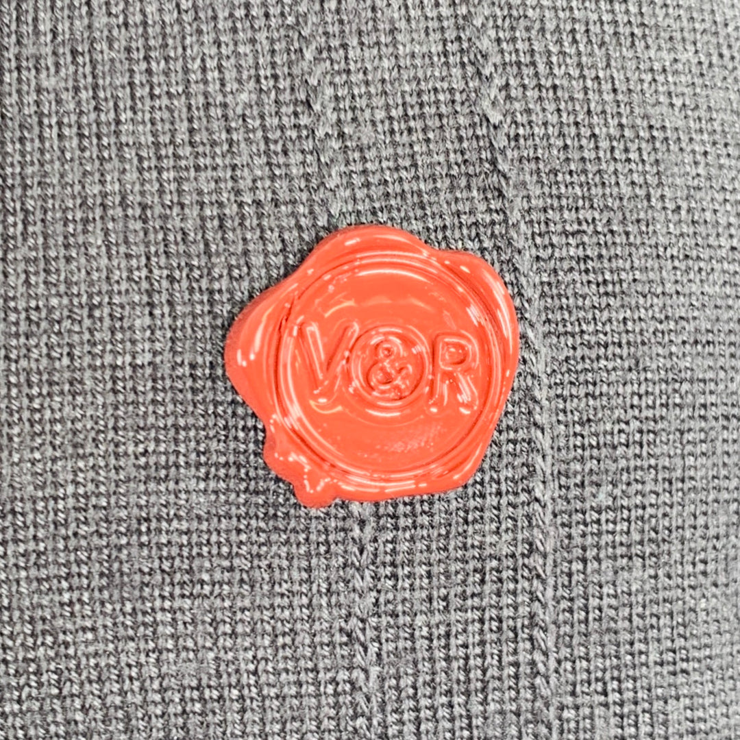 VIKTOR & ROLF Size M Grey Knit V-Neck Pullover