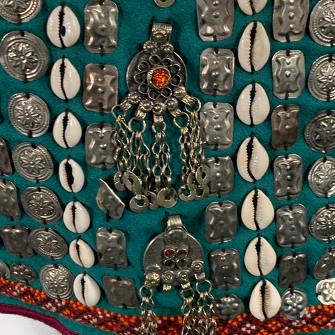 VINTAGE Size L Green Silver Beaded Cowrie Shells Open Front Vest