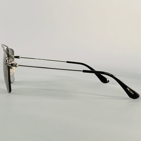 PRADA Lunettes de Soleil Semi-Cerclées Carrées en Métal Argenté