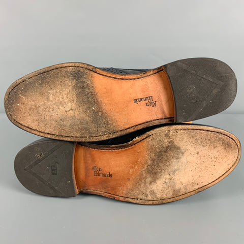 ALLEN EDMONDS Talla 13 Botas con punta de ala de cuero perforado gris