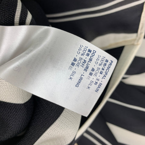 LOUIS VUITTON Talla 4 Vestido cruzado sin mangas de seda a rayas en blanco y negro
