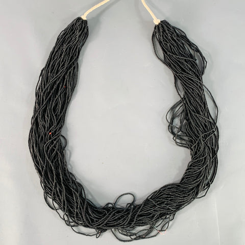 Collier cravate en perles noires VINTAGE