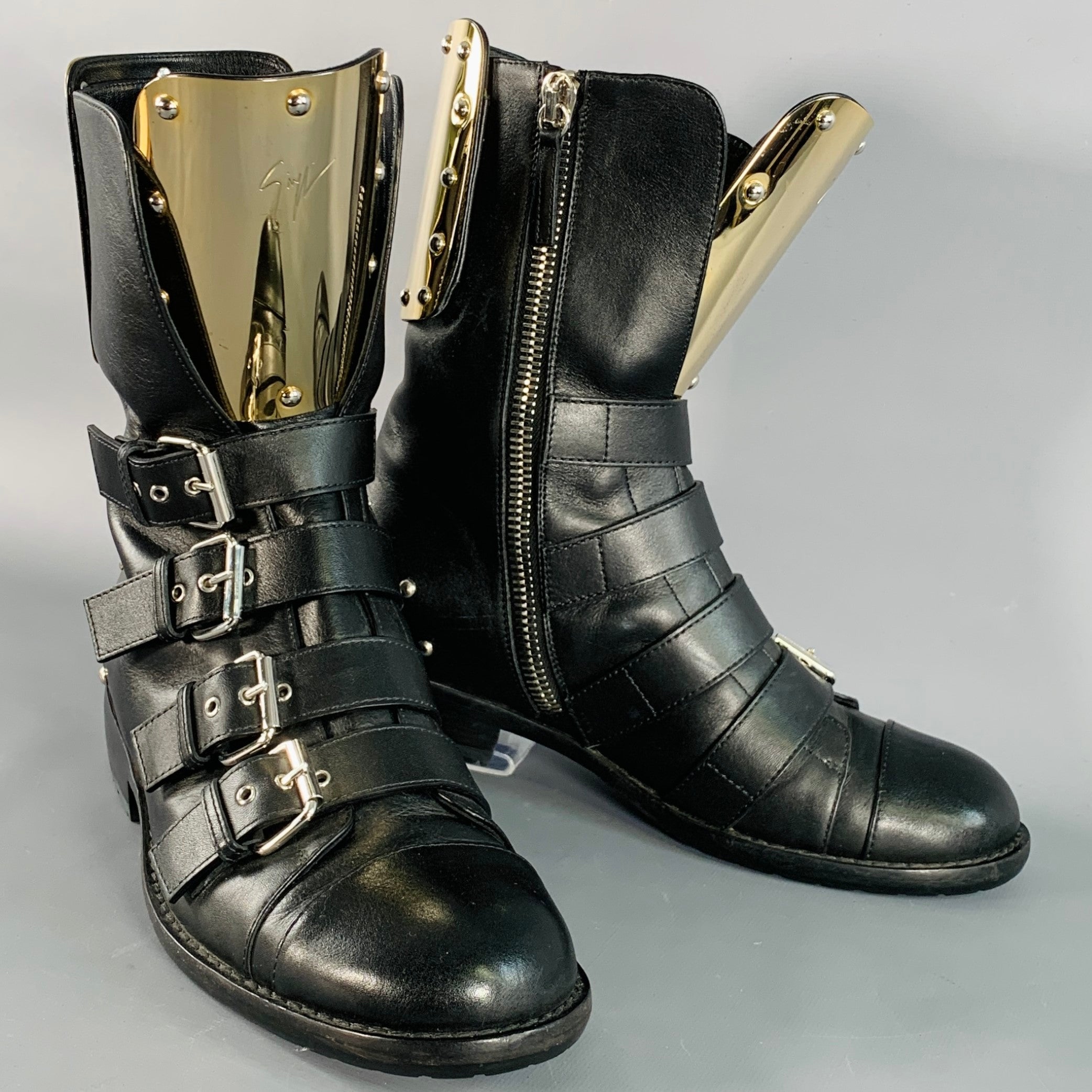 Giuseppe Zanotti レザー ジップ ブーツ GIUSEPPE ZANOTTI Size 7 Black Gold Leather Metal Buckles Lace-Up