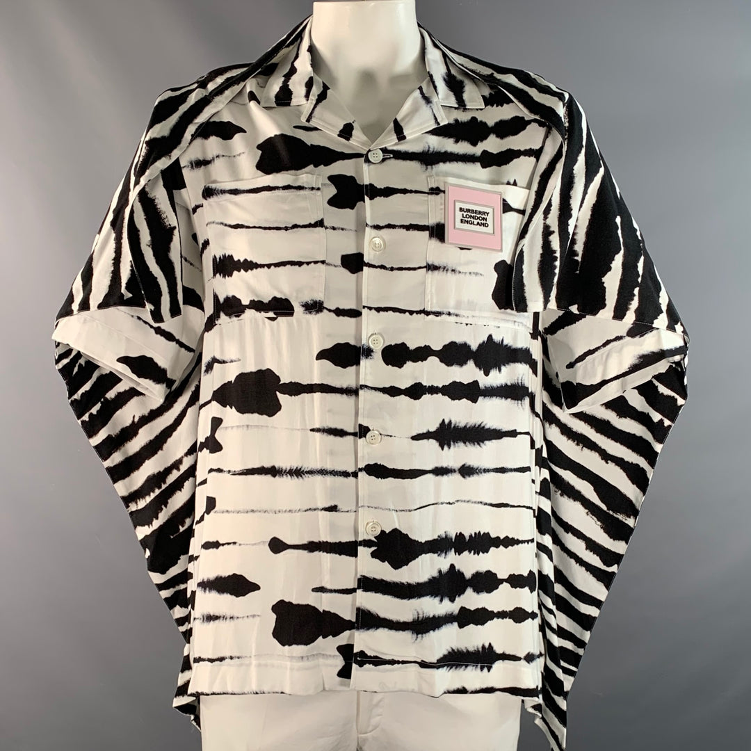 BURBERRY Size S White Black Print Viscose Patch Pockets Short Sleeve Shirt
