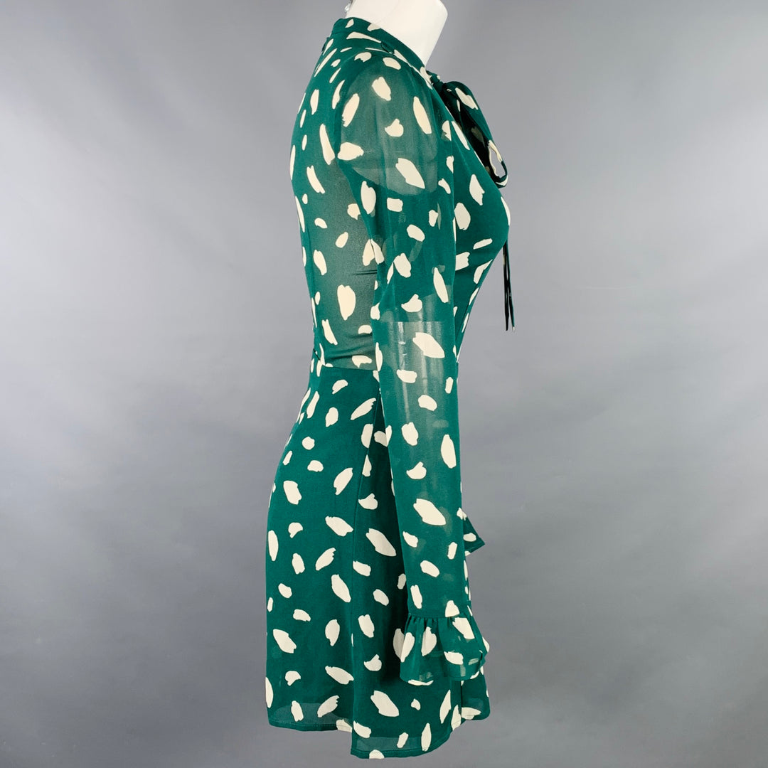 REFORMATION Size 0 Green White Viscose Abstract A-Line Dress Sui Generis Designer Consignment REFORMATION Size 0 Green White Viscose Abstract A-Line Dress Sui Generis Designer Consignment